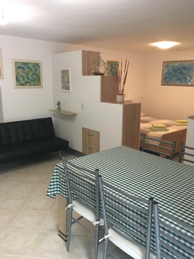 Apartment Filipas Црес Экстерьер фото